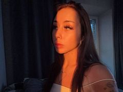 LuxRaen from LiveJasmin