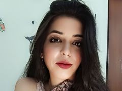 LyaFletcher - female with black hair webcam at LiveJasmin