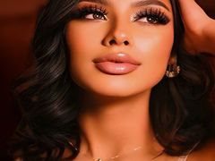 LyaRoberts - female with black hair webcam at LiveJasmin