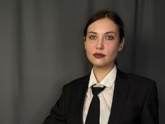 LynShauger - female with brown hair webcam at LiveJasmin