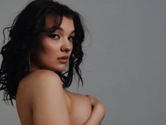 LoraHeming from LiveJasmin