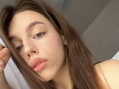 LyraMoonshadow from LiveJasmin
