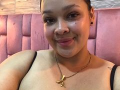 MacaOlson from LiveJasmin