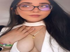 MaddyFez from LiveJasmin