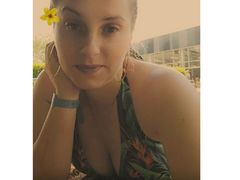 MadelineRosewood from LiveJasmin