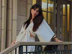 MadgeColee from LiveJasmin