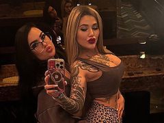 MadinaAndKatrine from LiveJasmin