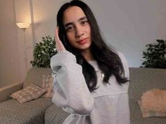 MagdaleneTeed - female with black hair webcam at LiveJasmin