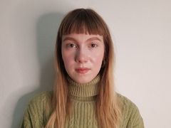 MaidaAtwood - female with brown hair webcam at LiveJasmin