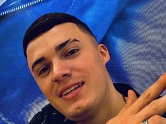 KenFerrer from xLoveCam