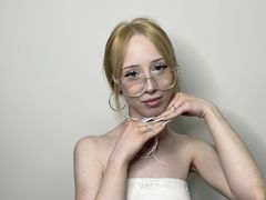 MaisieCherrin from LiveJasmin