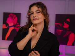 MaitresseDeborah from LiveJasmin