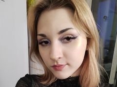 MakkyPiercen from LiveJasmin