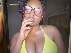 MakyDina from LiveJasmin