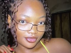 MakyDina from LiveJasmin