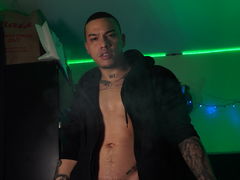 MakyMaster from LiveJasmin