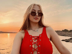 MallieLarocca from LiveJasmin