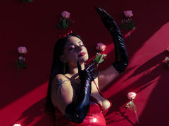 MandyHolmes - female with brown hair and  big tits webcam at LiveJasmin