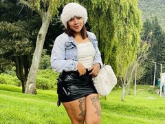 MarcelaJons - female with brown hair webcam at LiveJasmin