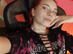 MarcelineChi - female with red hair webcam at LiveJasmin