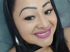 SamanraHolmes - female with black hair and  big tits webcam at LiveJasmin