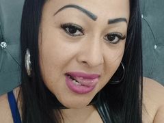 SamanraHolmes - female with black hair and  big tits webcam at LiveJasmin