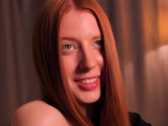 MaresyaMurk - female with red hair webcam at LiveJasmin