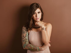 MargaretColins - female with brown hair webcam at LiveJasmin