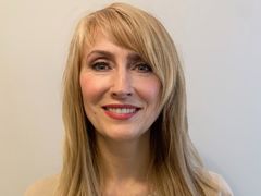 MargaretSwon - blond female webcam at LiveJasmin