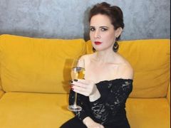 MargoChillario - female with brown hair webcam at LiveJasmin