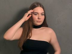MariaEllis - female with brown hair and  big tits webcam at LiveJasmin