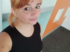 MarilynSchiaveli - female with brown hair and  small tits webcam at LiveJasmin