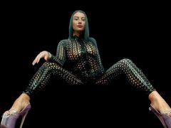 MarisaRaum - female with black hair and  big tits webcam at LiveJasmin