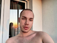 MarkReedson - male webcam at LiveJasmin