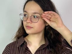 MarkettaScullawl - female with brown hair and  small tits webcam at LiveJasmin