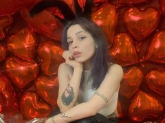 MarsyParson - female with black hair webcam at LiveJasmin