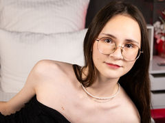 MartaBrent - female with black hair and  small tits webcam at LiveJasmin