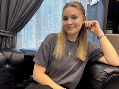 MartaDarter from LiveJasmin