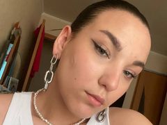 MarthaScott - female with red hair webcam at LiveJasmin