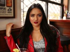 MartinaSaenz - female with black hair and  big tits webcam at LiveJasmin