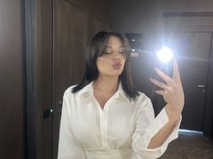 MaryHeremour from LiveJasmin