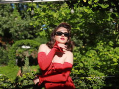 MarylinTaylor - female with brown hair and  big tits webcam at LiveJasmin
