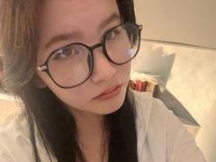 MasakoVoges - female with brown hair webcam at LiveJasmin