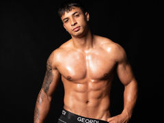 MatheoGiraldo - male webcam at LiveJasmin