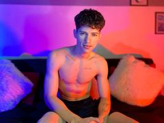 MattiaRoux - male webcam at LiveJasmin