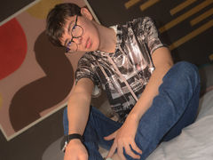 MattiaSanz from LiveJasmin