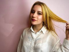 MaudHamlet from LiveJasmin