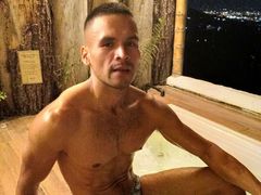 MauricioTrejos - male webcam at LiveJasmin