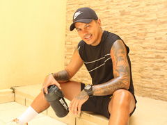 MaximoHal - male webcam at LiveJasmin