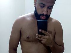 MaximoRed from LiveJasmin